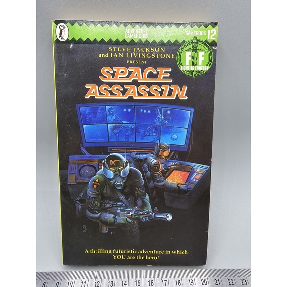Ian Livingstone Fighting Fantasy #12 - Space Assassin Game Book 12 1985 - Picture 1 of 4